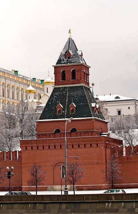 Тайницкая башня